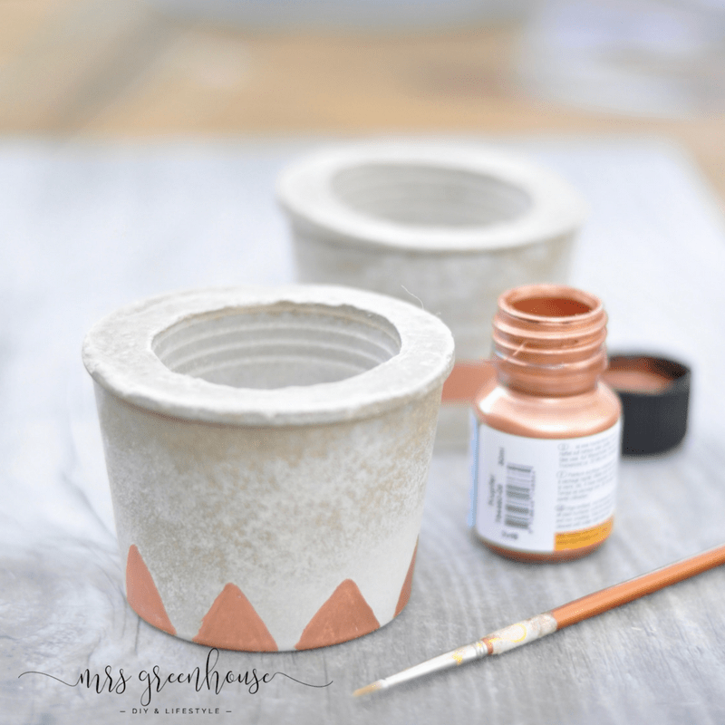 Sommer im Großstadtgarten-DIY Übertöpfe aus Beton