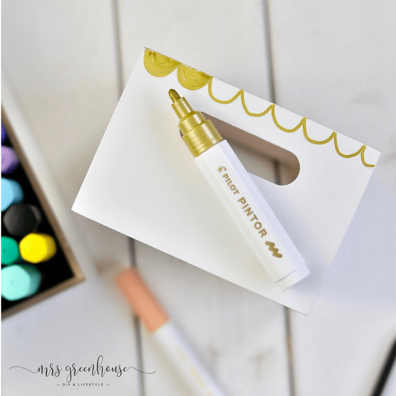 Eine Holzbox verzieren