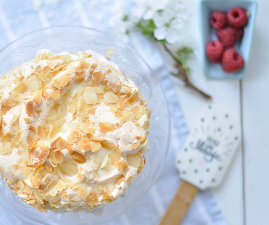 Rezept für eine leckere Himmelstorte mit Himbeeren und Baiser