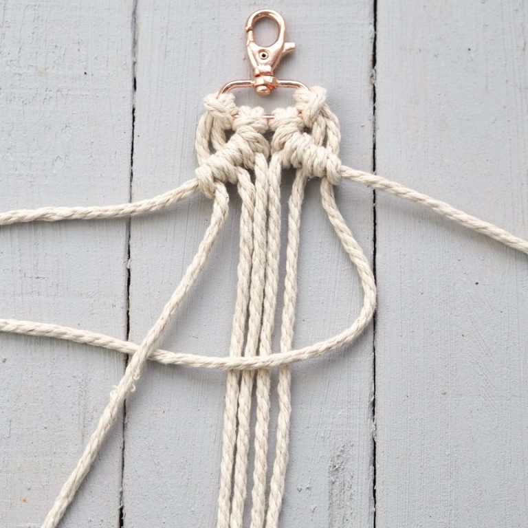 DIY für einen selbstgemachten Makramee-Anhänger