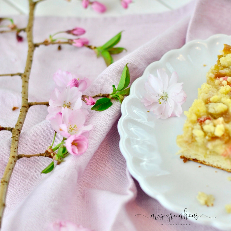 Rhabarberkuchen mit Streuseln - mein Lieblingsrezept