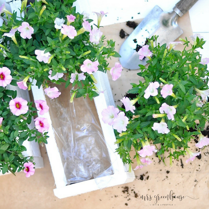 Blumenkästen aus Palettenholz - Upcycling im Garten