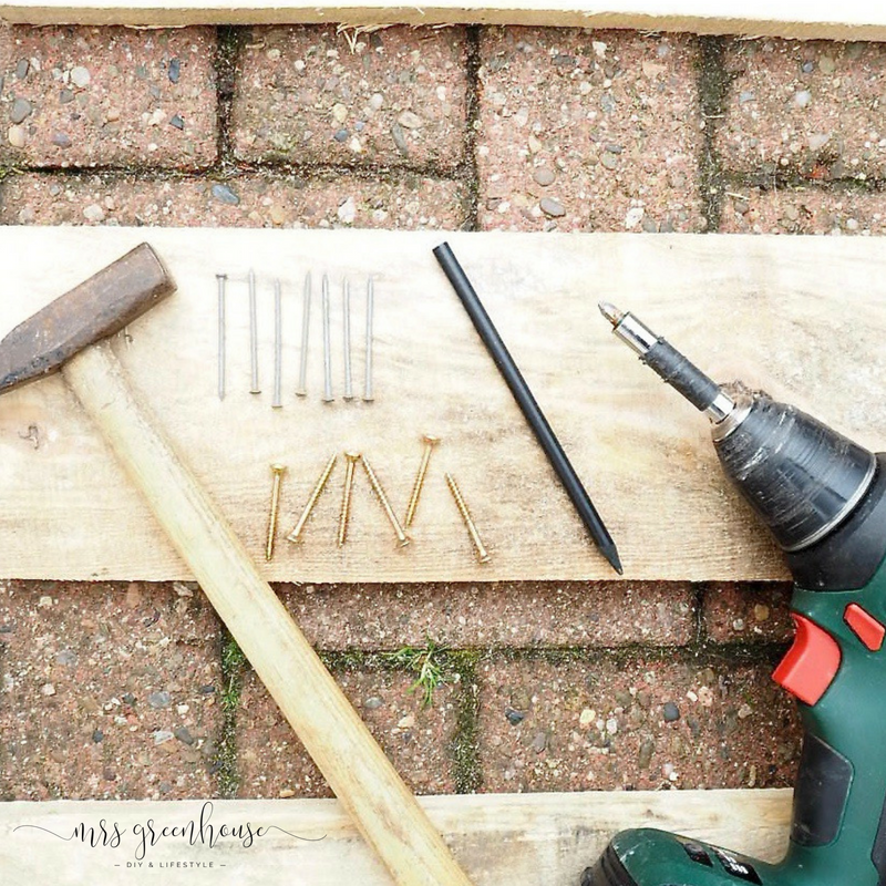 Blumenkästen aus Palettenholz - Upcycling im Garten