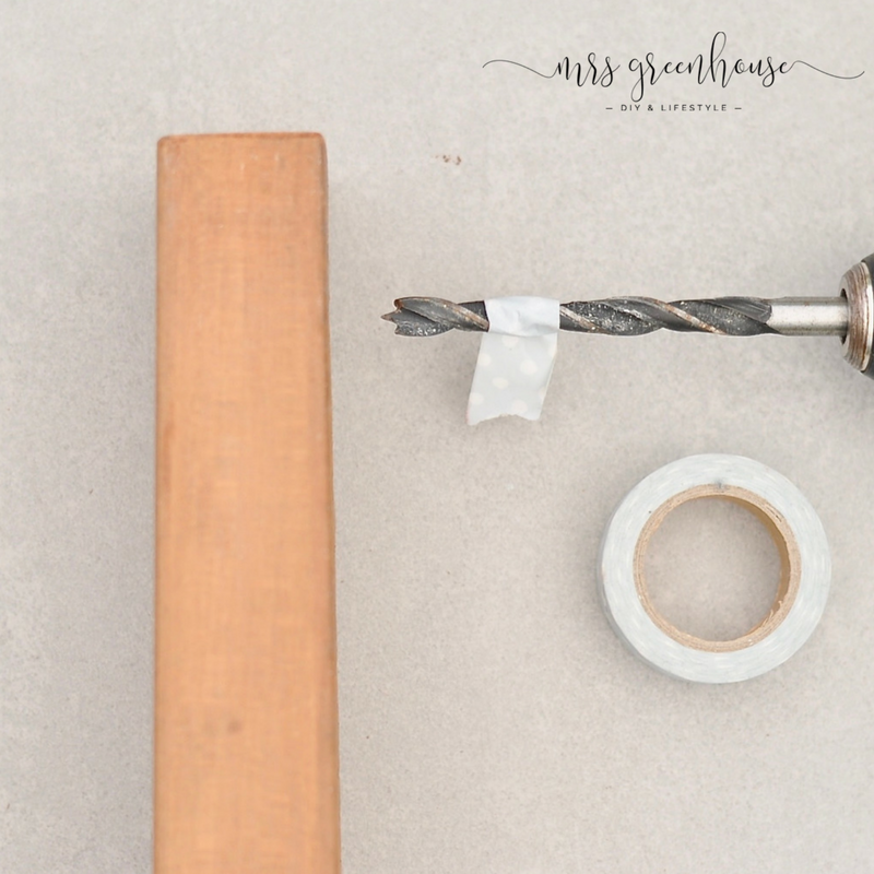 DIY Garnrollenhalter aus Holzresten