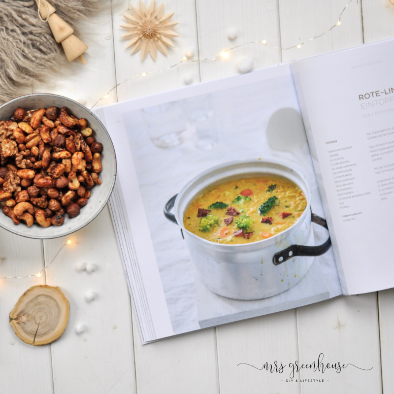 DIY Weihnachtssterne falten