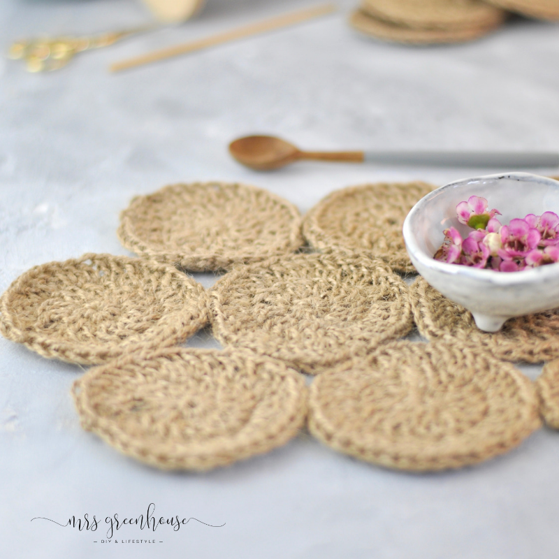 Tischset aus Paketschnur gehäkelt