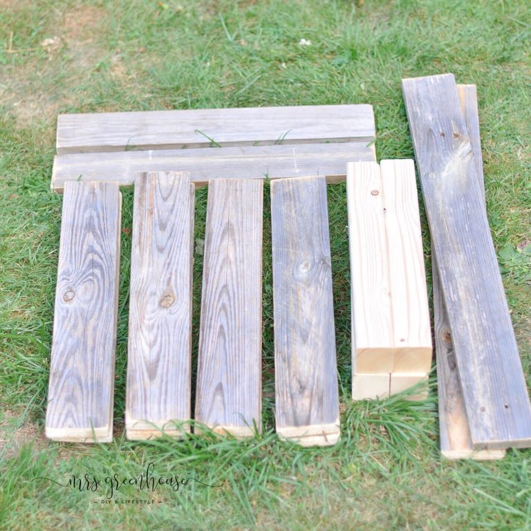 Palettentisch für den Garten selber bauen mit Anleitung mrsgreenhouse