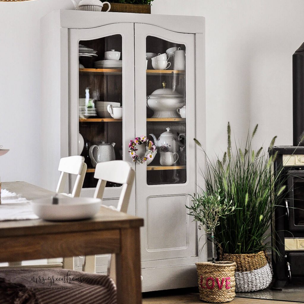 Streichen mit Kreidefarbe auf Möbeln ganz einfach