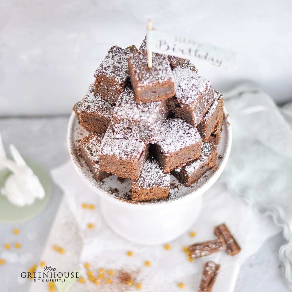 Schokoladen Brownies und DIY Cake Topper