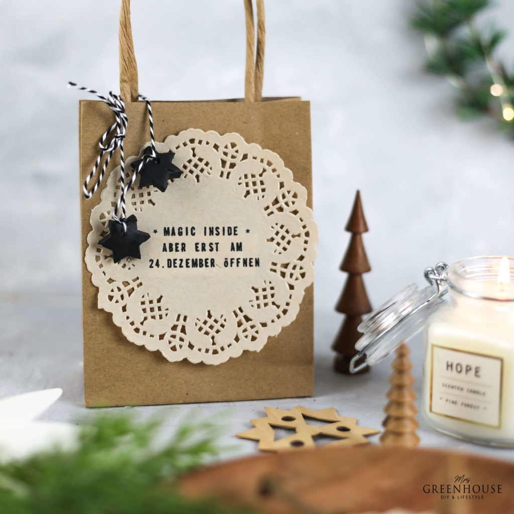Geschenke mit Textstempel bestempeln