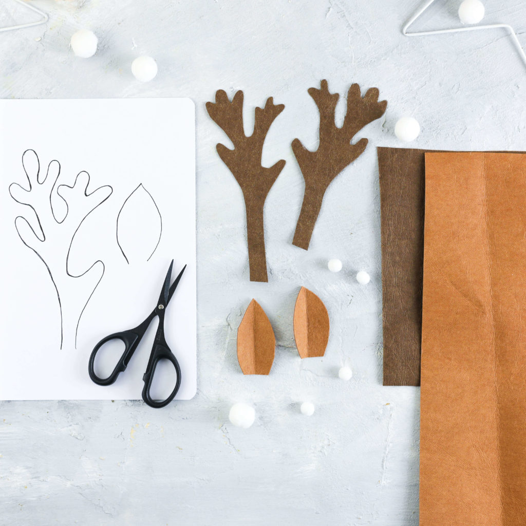 Milchtüten Upücycling Rentierohren ankleben