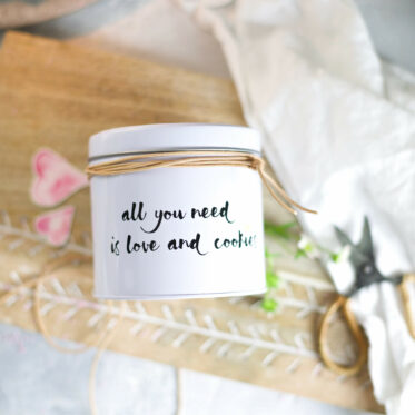 beschriftete Dose zum Valentinstag