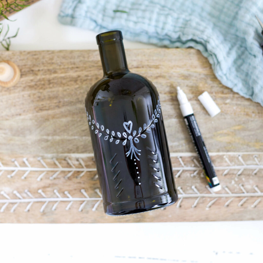 Muster mit Kreidestift vorzeichnen