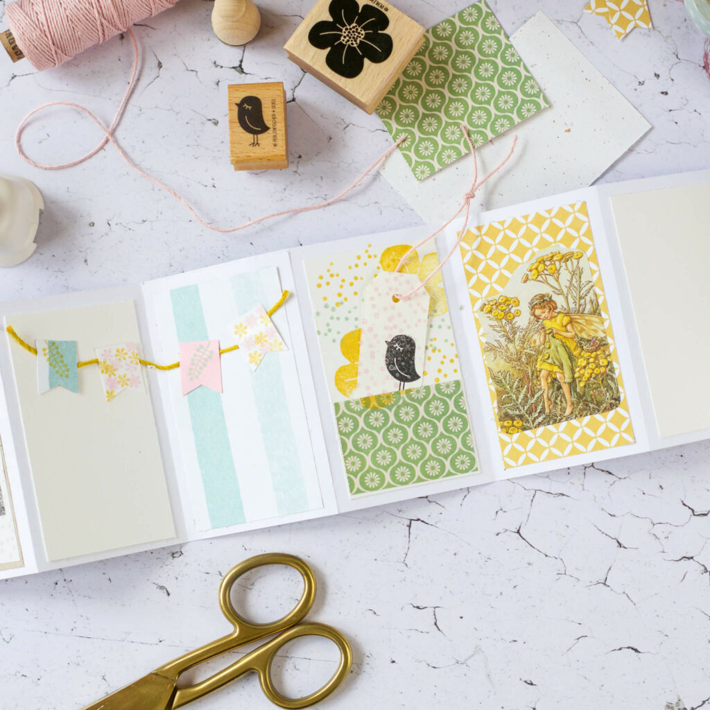 Papier auf Leporello kleben