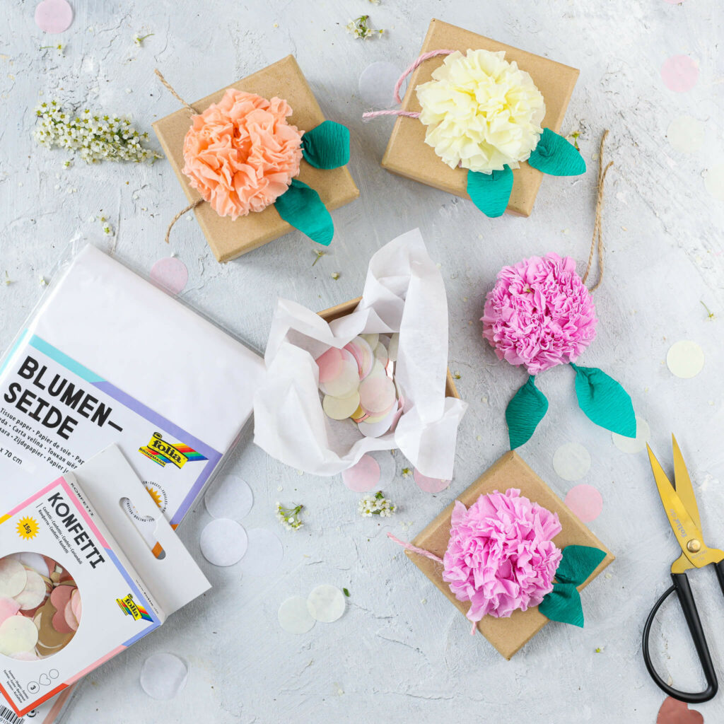 Papierblüten aus Krepp Papier