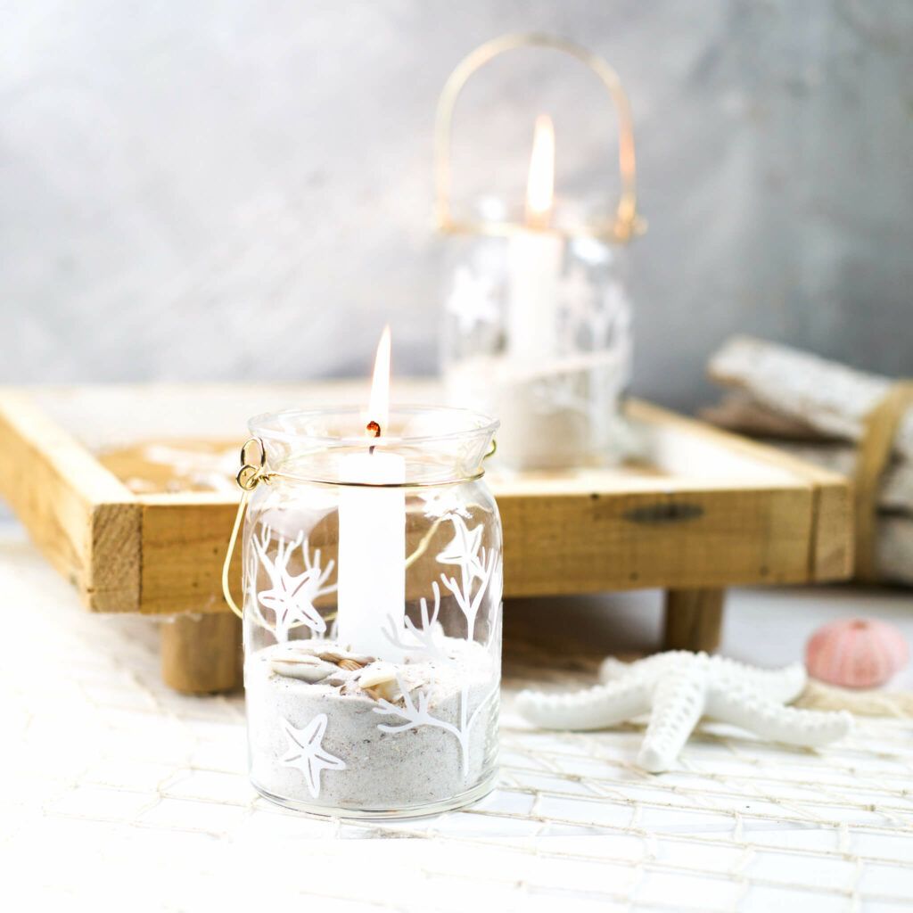 Tablett und Windlichter mit dem Plotter im Beach House Style verzieren