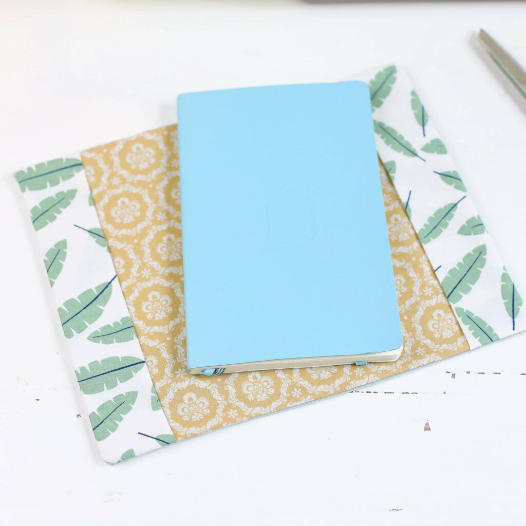 Buchhülle aus Stoff nähen