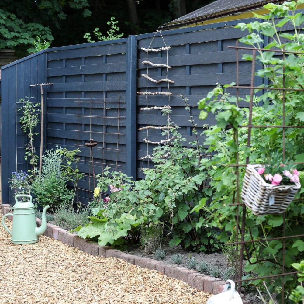 Rankhilfe aus Ästen im Boho Look selber machen ein Garten DIY