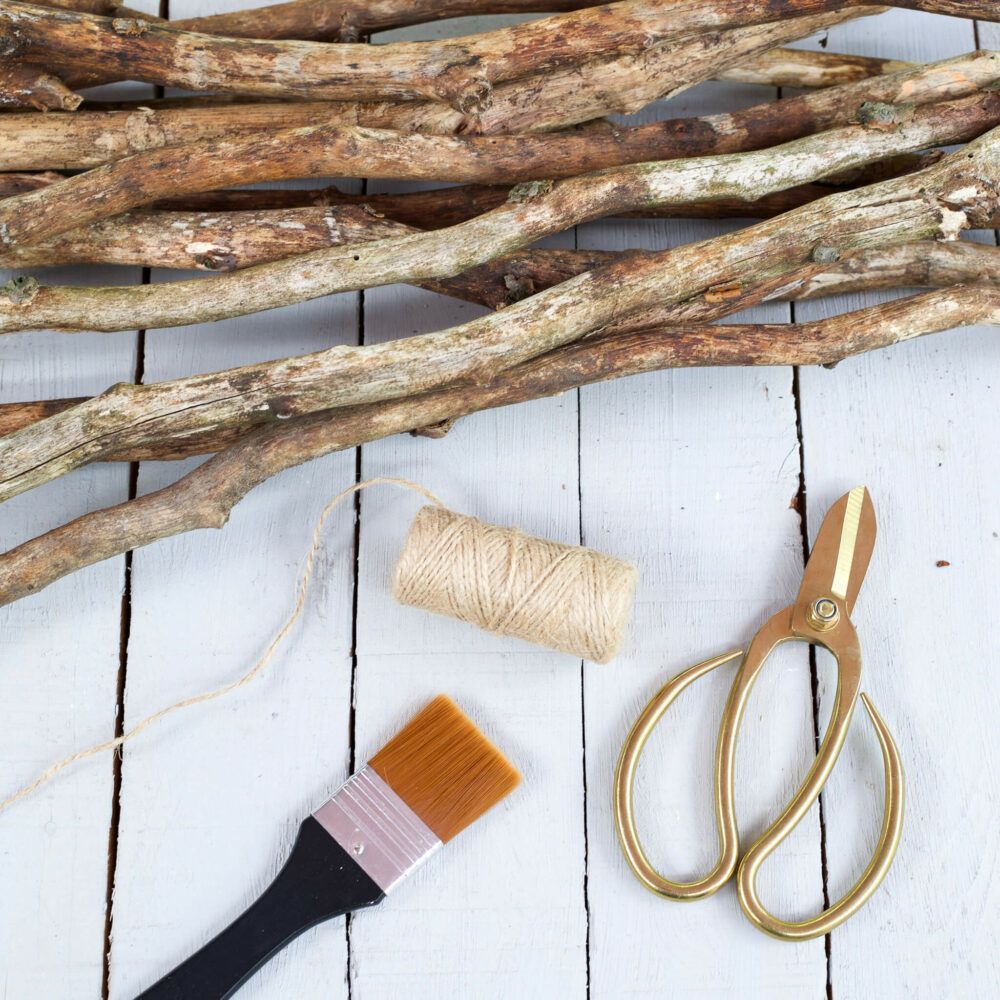Rankhilfe aus Ästen im Boho Look selber machen ein Garten DIY