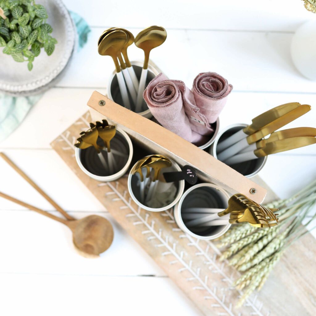 DIY Besteckhalter aus Konservendosen bauen