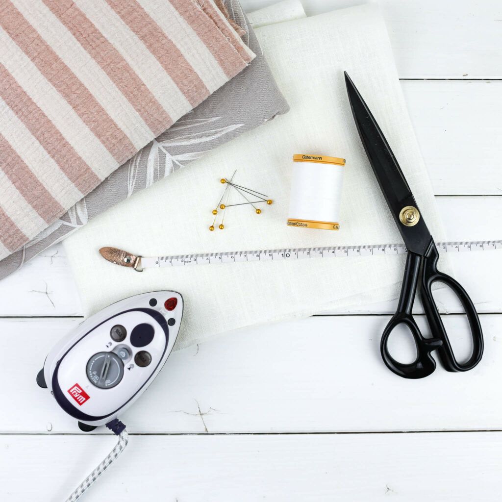 Stoff zuschneiden für Servietten