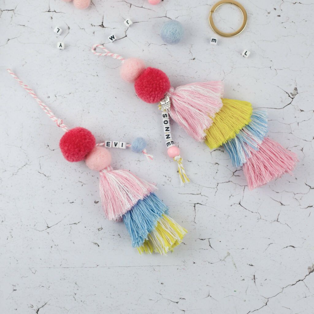 Quasten Anhänger selber machen mit Anleitung