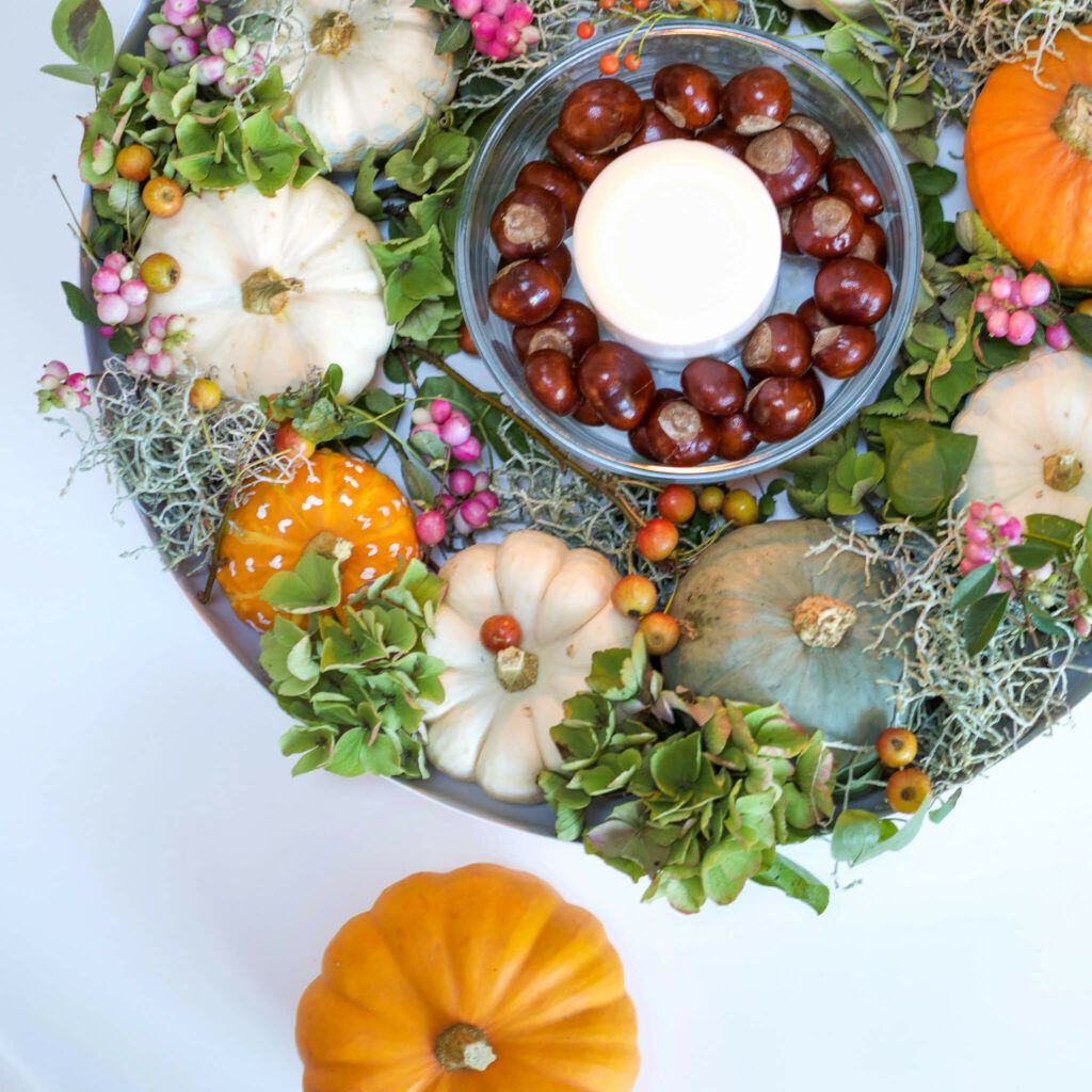 Kürbis Kranz in der Dekoschale