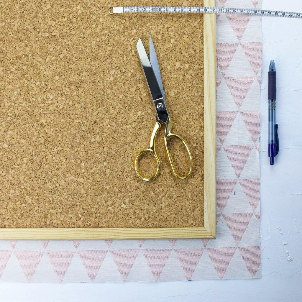 Stoff ausmessen für Memoboard aus Stoff