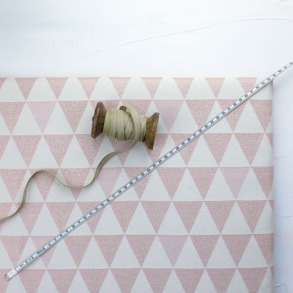 Bänder ausmessen für Memoboard aus Stoff