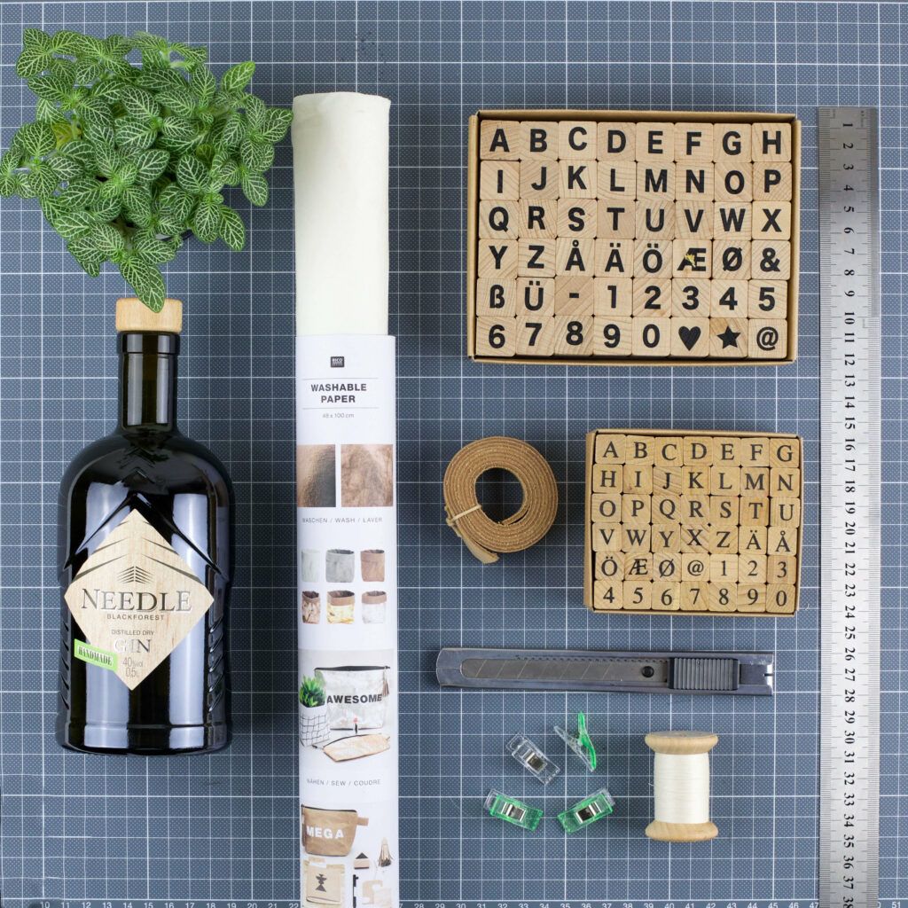 Material für Geschenkverpackung aus Snapap für Needle Gin Flaschen