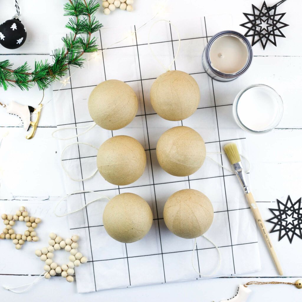 Weihnachtskugeln im Skandi look selbermachen