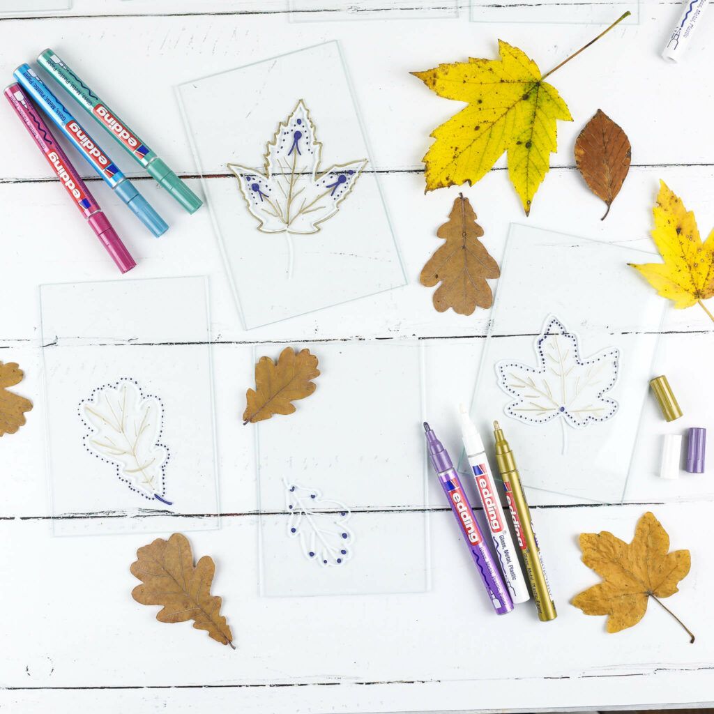 Scheiben von Windlichtern mit Mustern bemalen