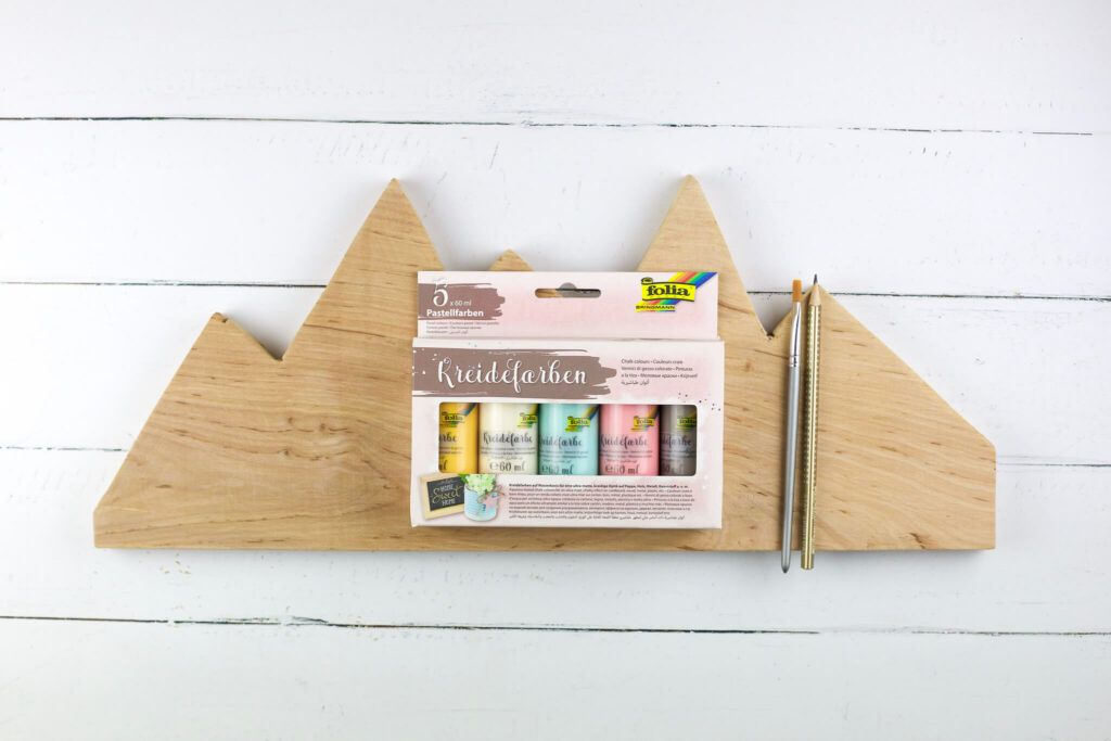 SChneegipfel mit Kreidefarbe anmalen