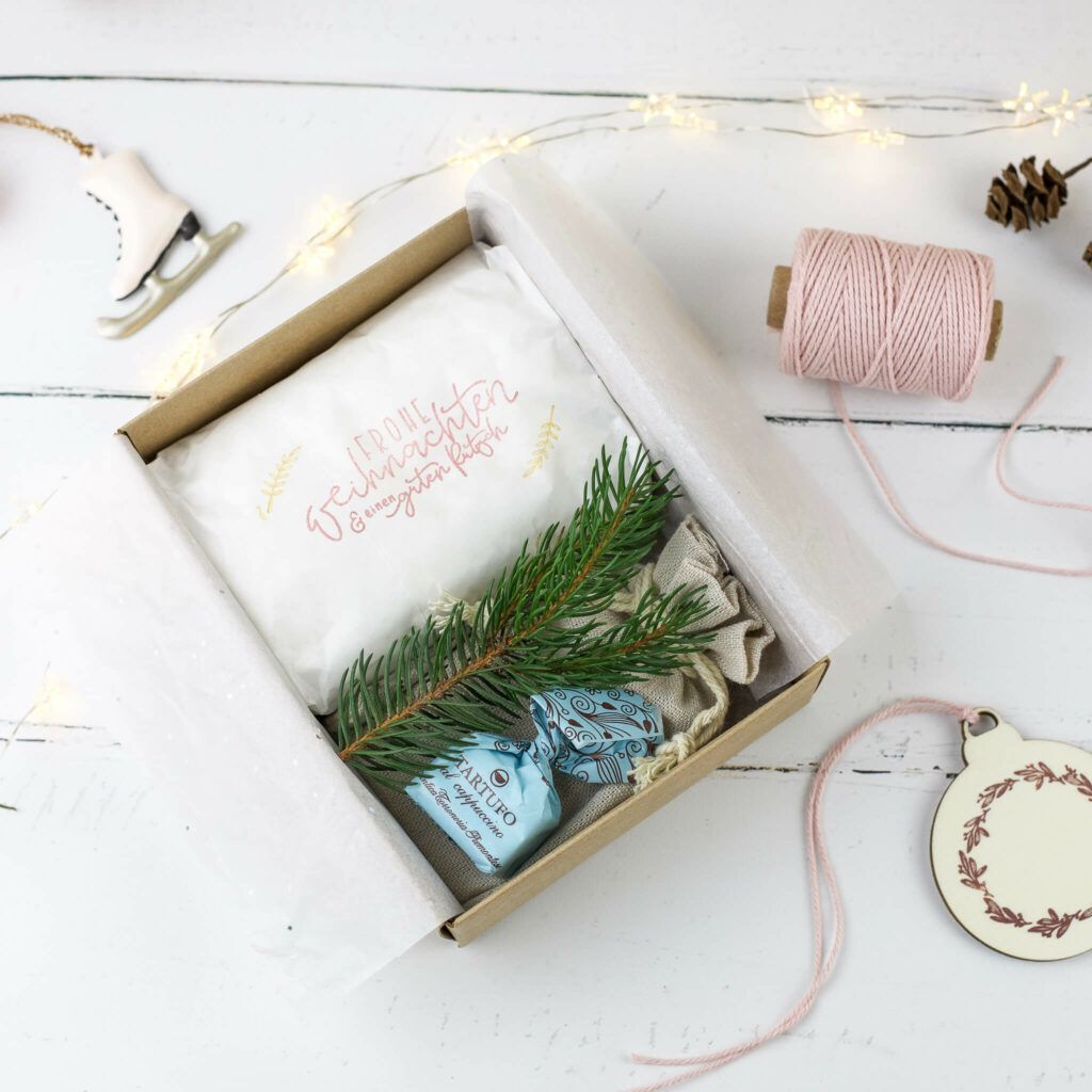 Geschenkbox mit kleinen Überraschungen