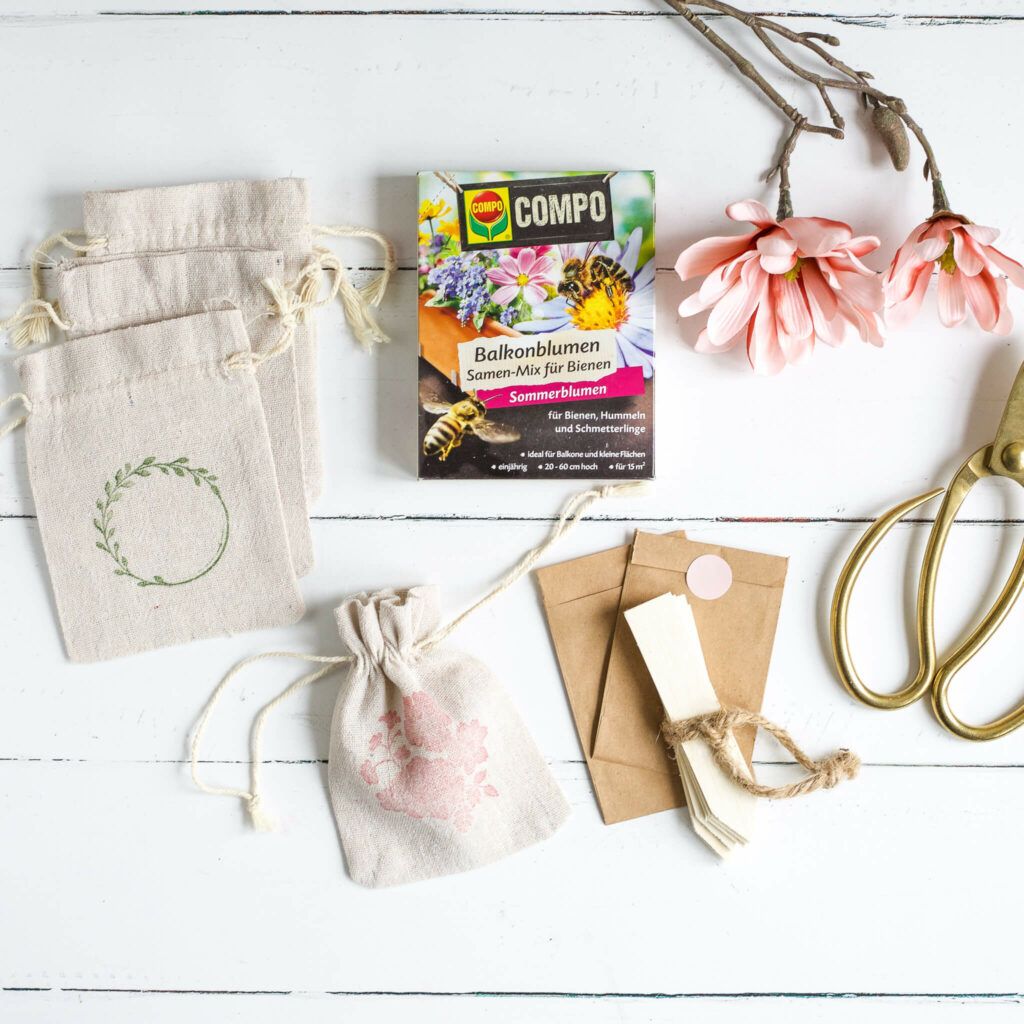 Stoffbeutel mit Stempeln verzieren