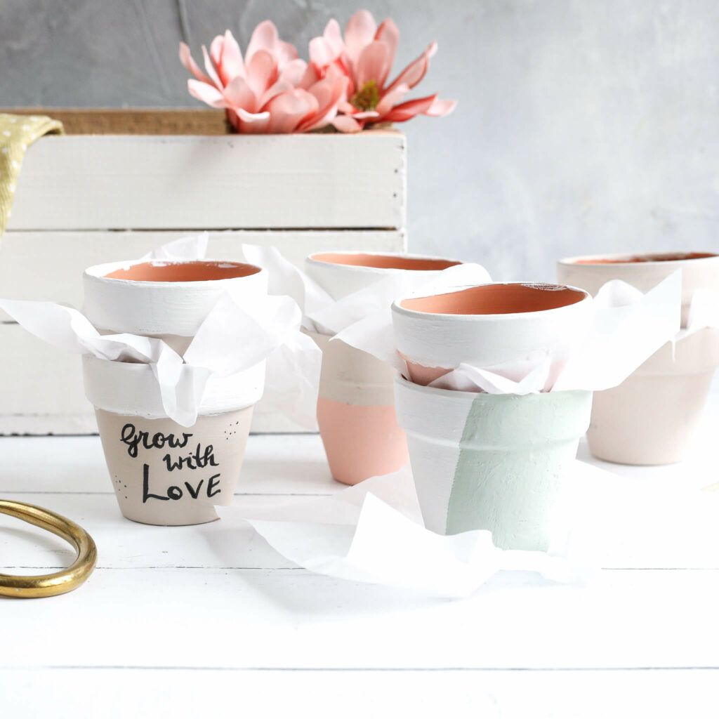 Tontöpfe mit Kreidelack bemalen