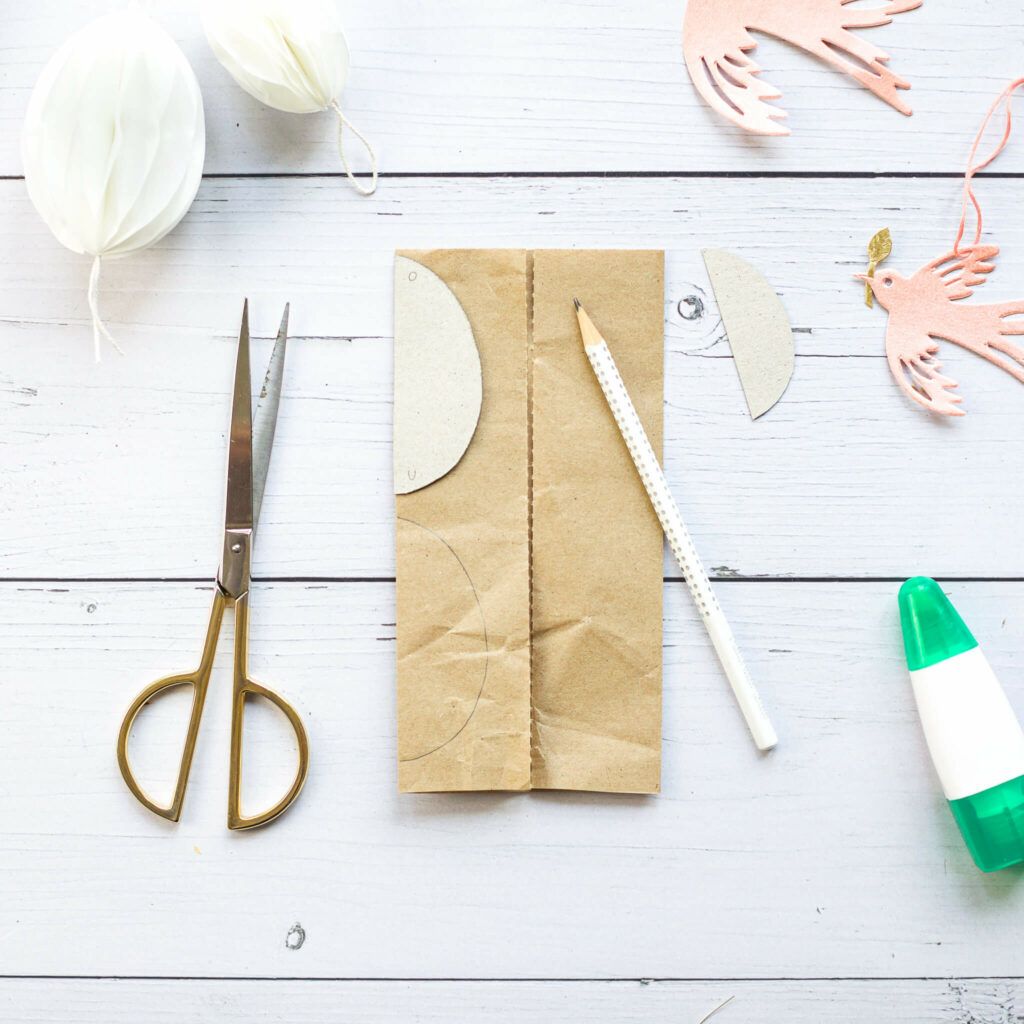 Waben Ei aus Papier ausschneiden