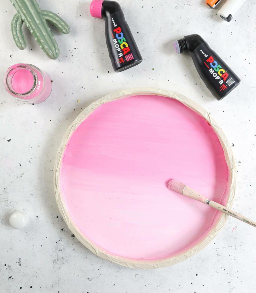 Tablett im Farbverlauf anmalen