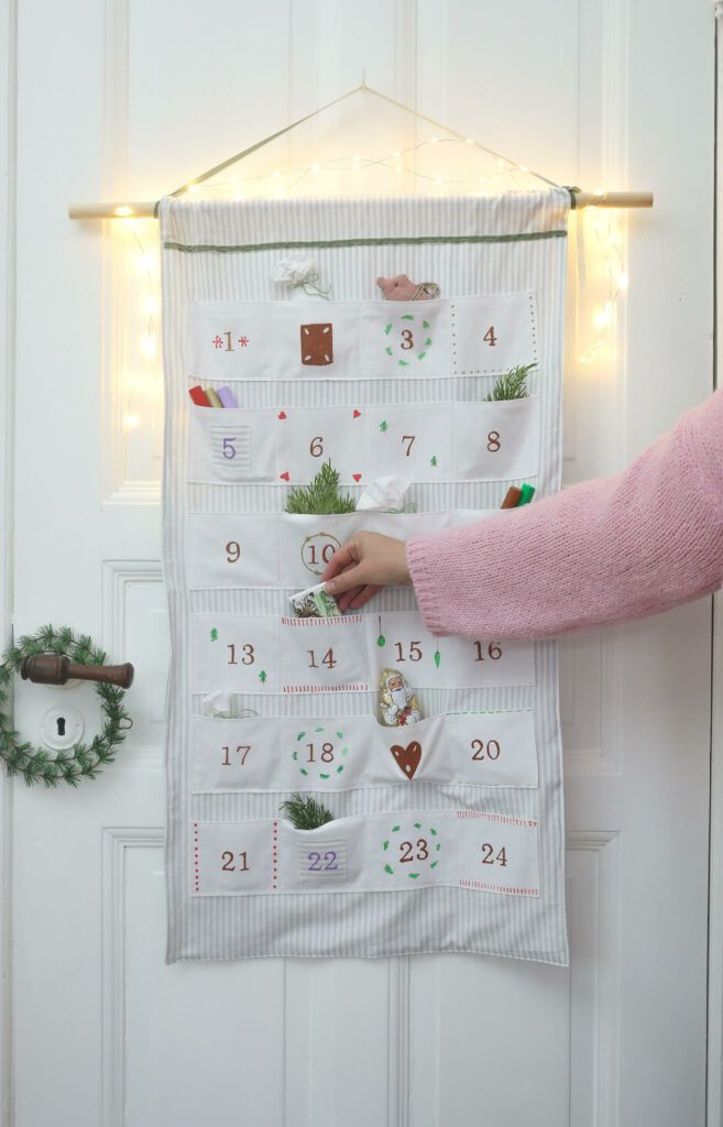 Adventskalender mit Taschen zum Aufhängen selber machen