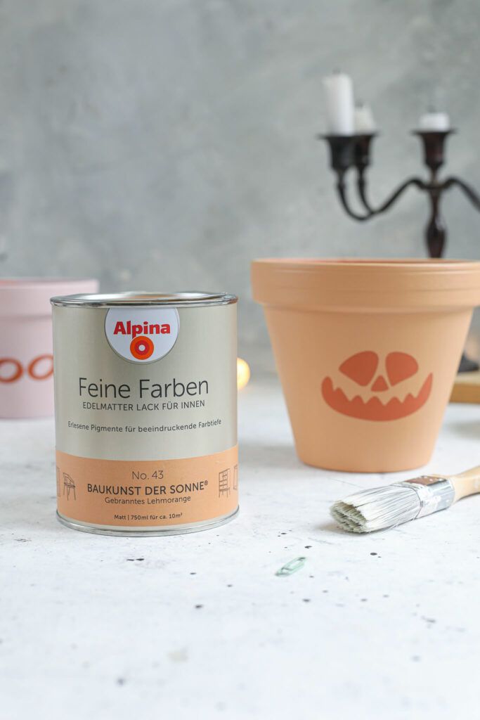 Halloween Deko mit Blumentöpfen in Pastell