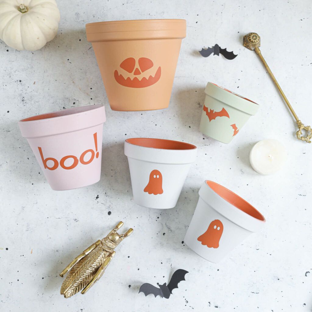 Halloween Deko mit Blumentöpfen in Pastell
