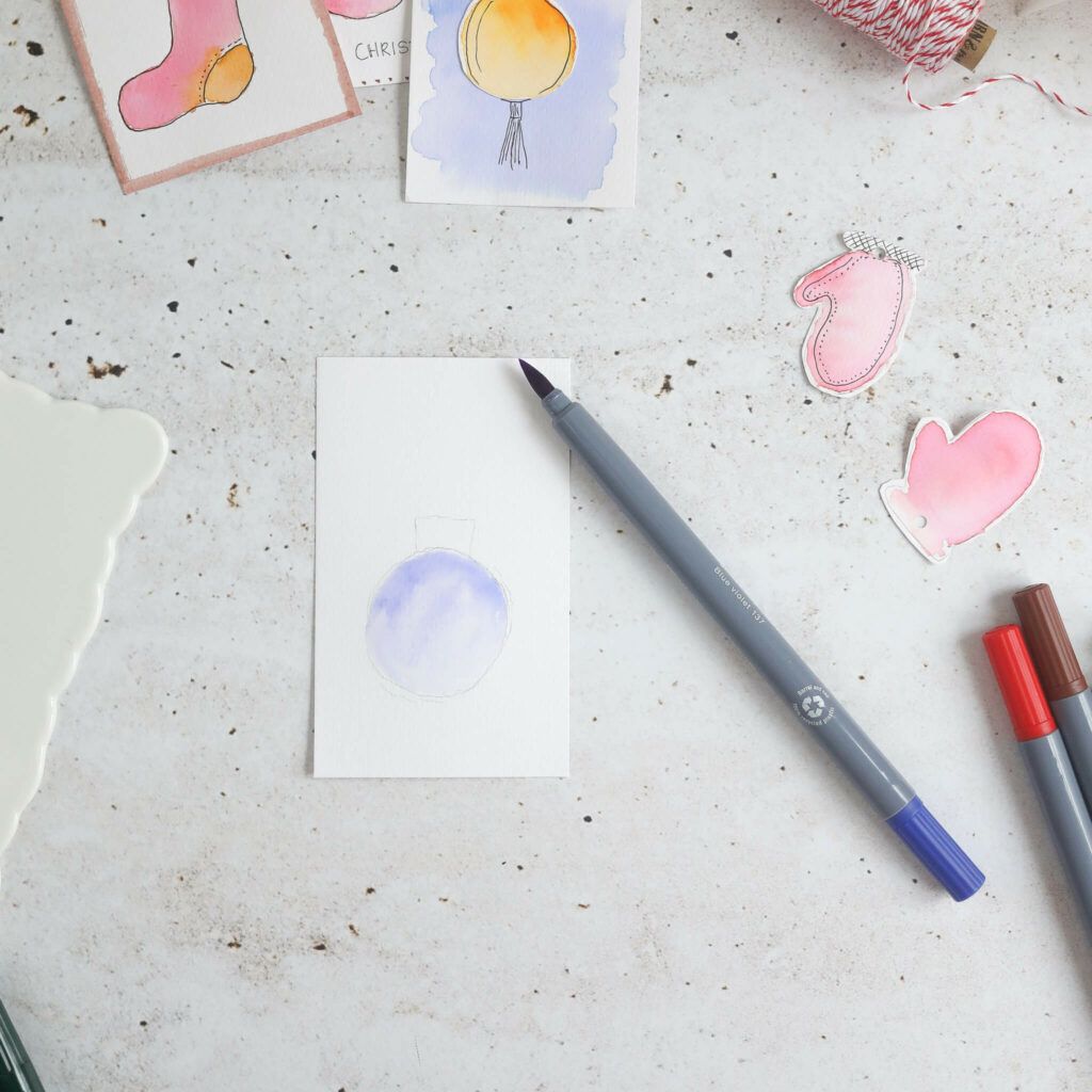 Farbe mit dem Aqua Dual Marker in das Motiv geben.