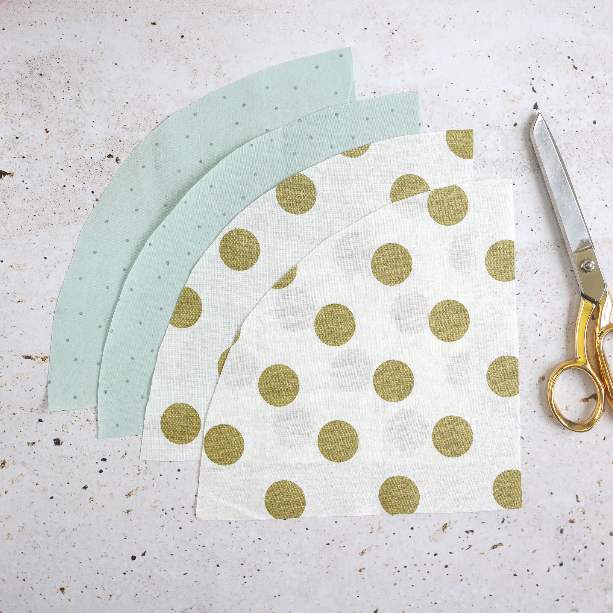 Spitztüten aus Stoff nähen für kleine Geschenke