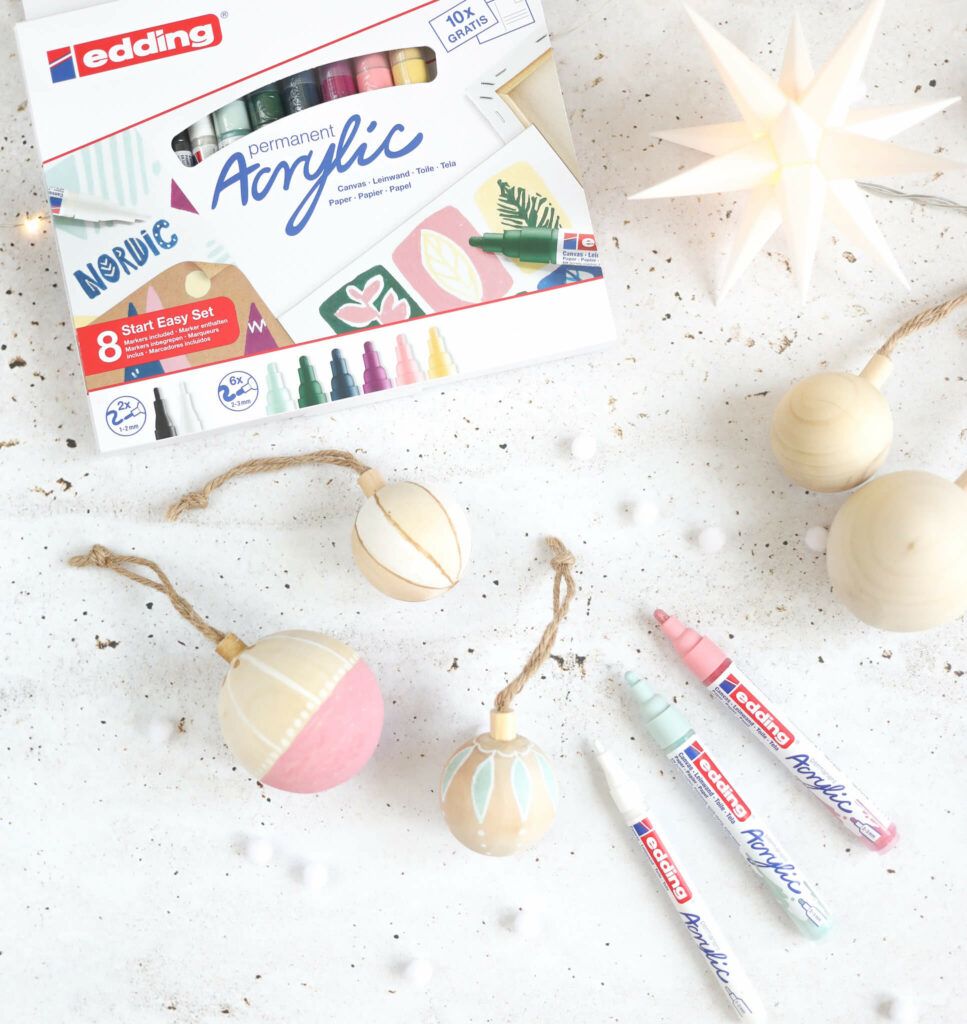 Holzkugeln bemalen mit edding Acrylmarkern