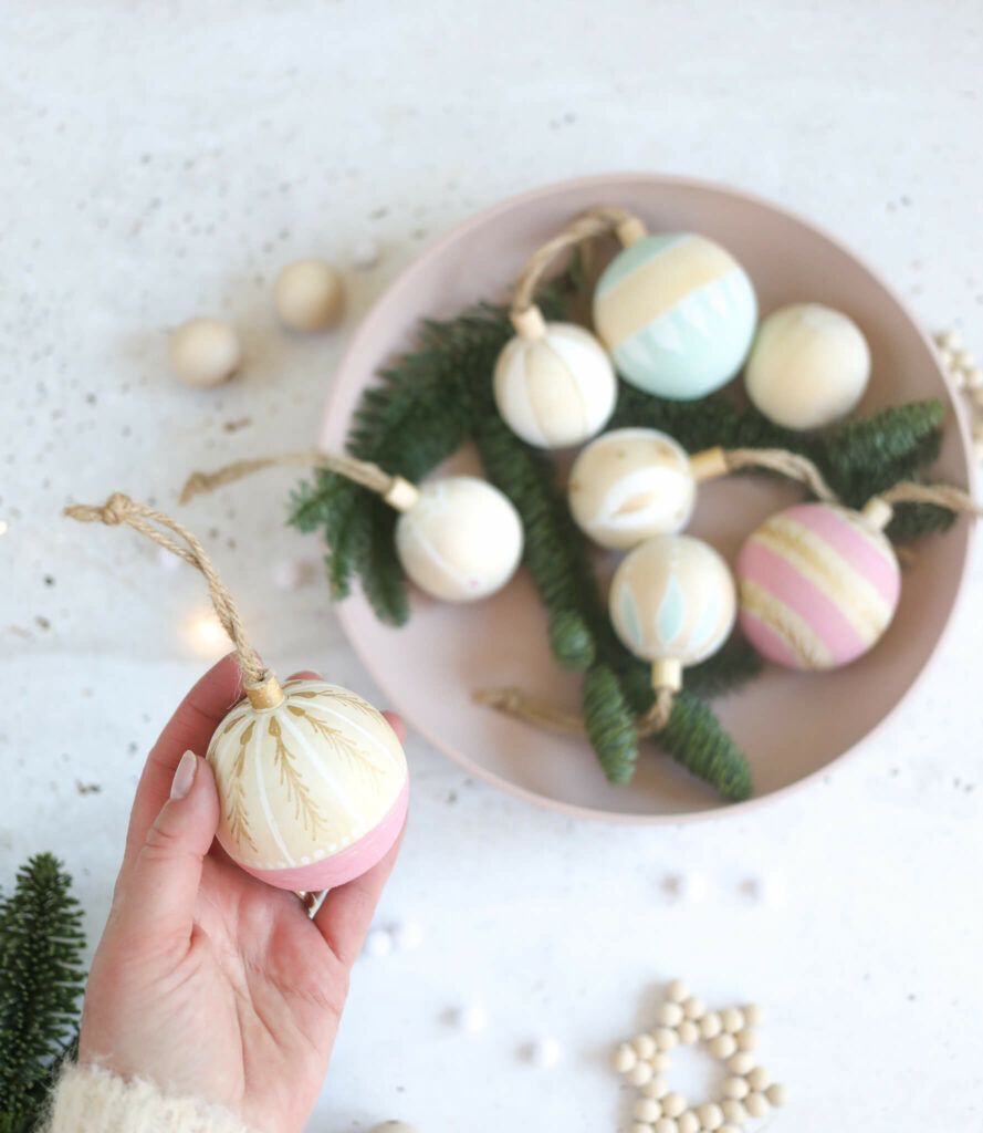 Holzkugeln mit edding Acrylmarkern bemalen