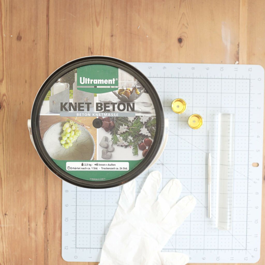 Kerzenständer basteln aus Knetbeton