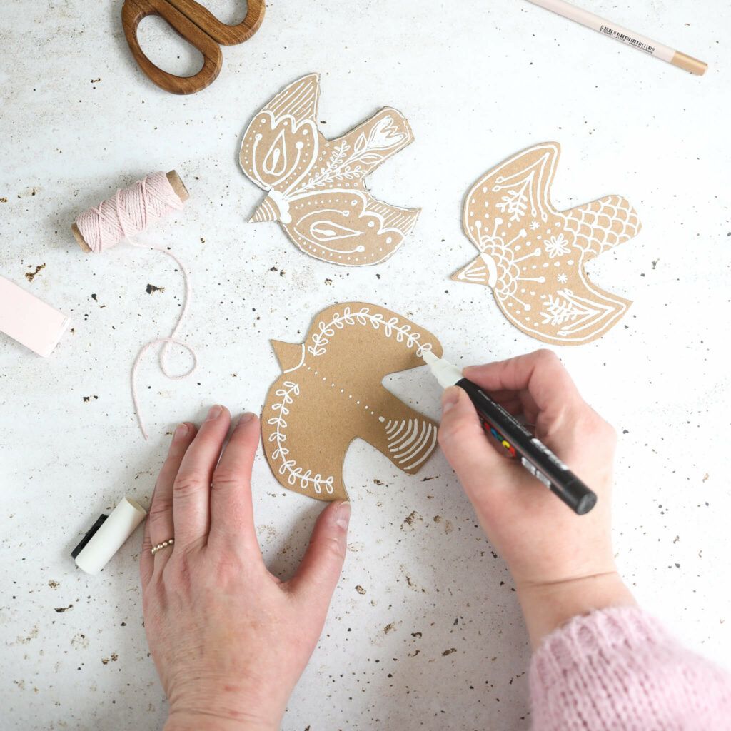 DIY Vogel Girlande aus Pappe