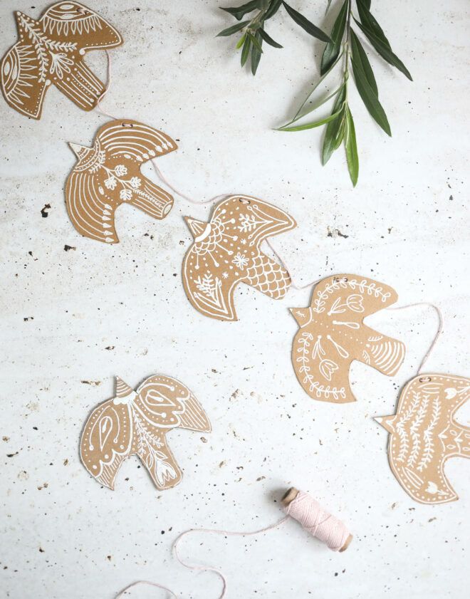 Vogel Girlande aus Pappe