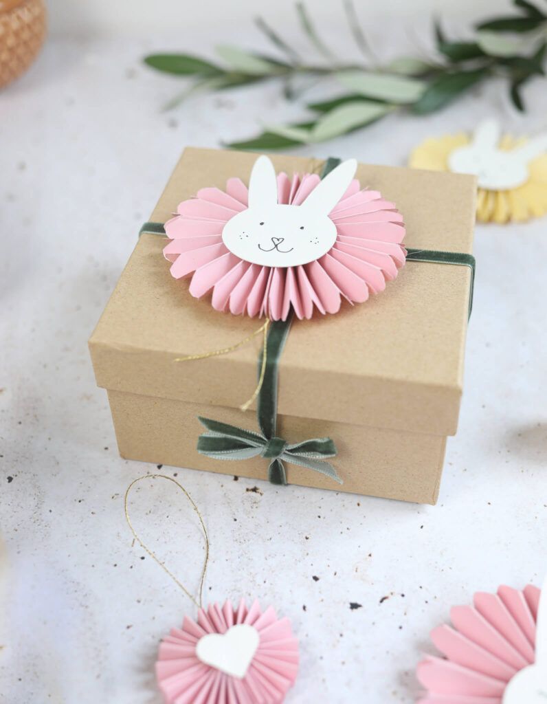 Osterhasen aus Papier basteln