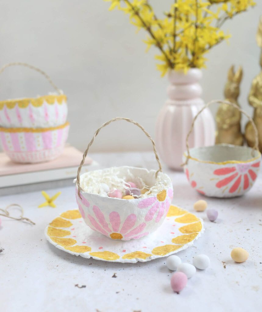 Osterkörbchen aus Pappmaché basteln